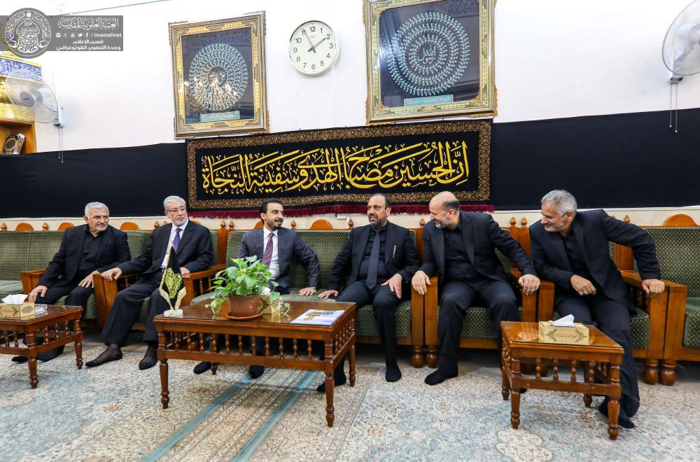 رئيس مجلس النواب ونائبيه يتشرّفون بزيارة مرقد أمير المؤمنين ( عليه السلام )