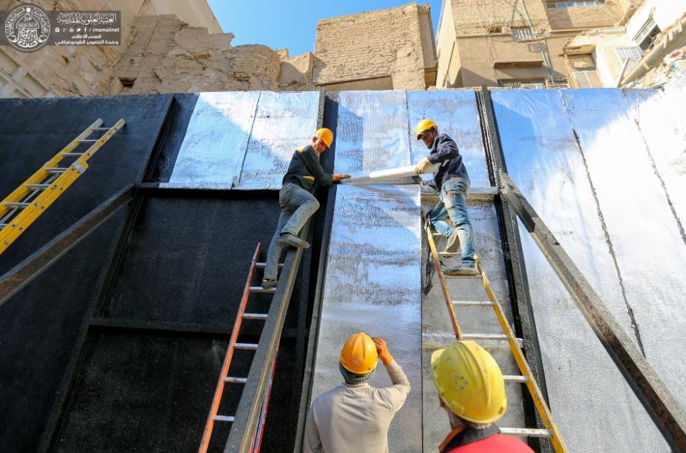 الكوادر الهندسية تواصل أعمالها بمشروع مجمع الصحيات في ساحة الإمام الصادق (عليه السلام) 