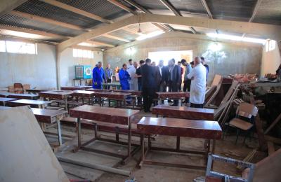 العتبة العلوية  تبادر إلى تأهيل وصيانة 1900 مقعد دراسي لطلبة مدارس محافظة واسط 