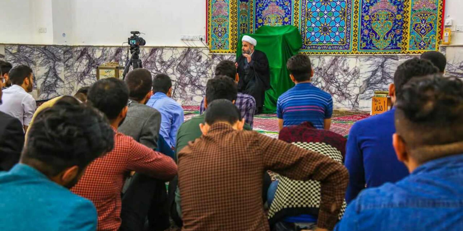 قسم الشؤون الدينية في العتبة العلوية يستضيف مجموعة من طلبة الكليات والمدارس في بغداد والنجف