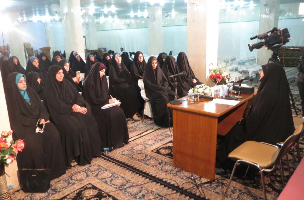 شعبة العلاقات النسوية في العتبة العلوية تقيم ندوة الأسرة القرآنية