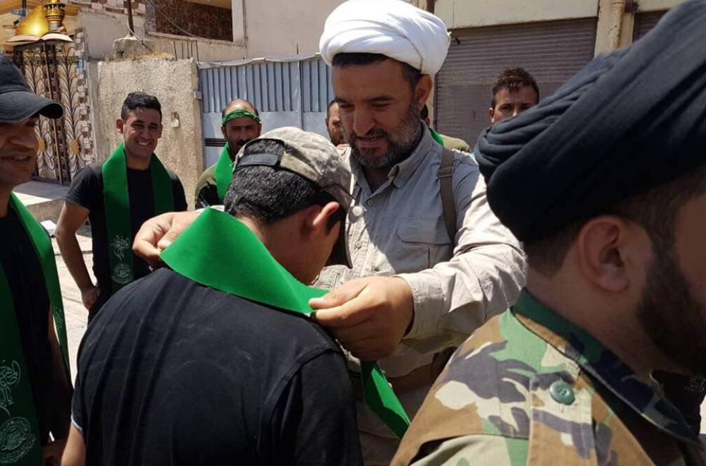 لجنة الإرشاد التابعة للعتبة العلوية في أيمن الموصل تكرم أبطال قواتنا الأمنية بوشاح أمير المؤمنين (ع) 